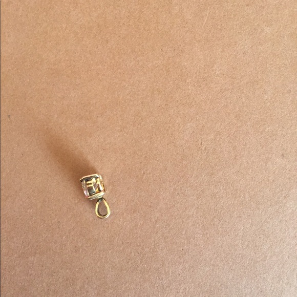 Sterling silver small pendant with cubic zirconia - Picture 3 of 5